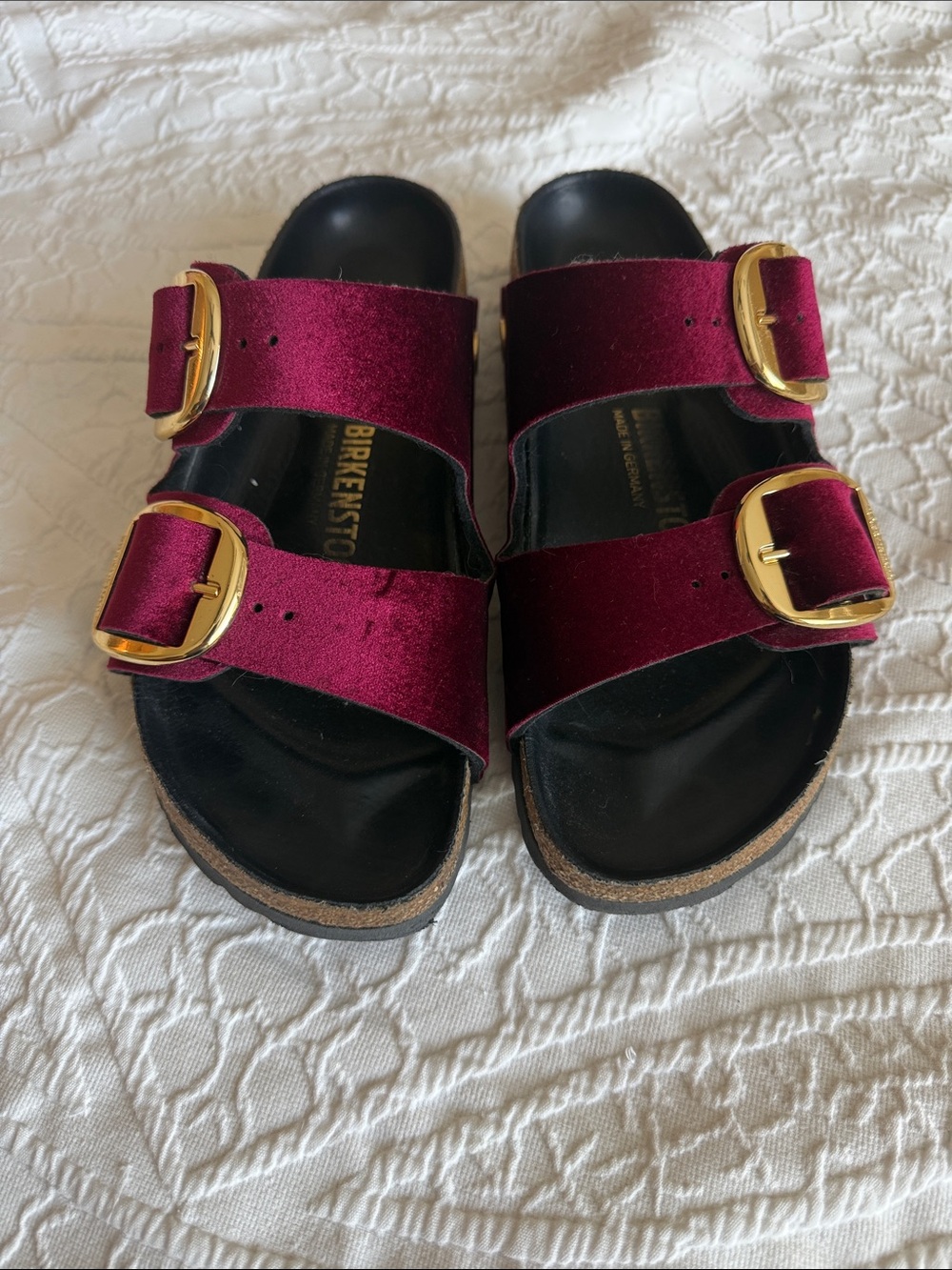 Red/Maroon velvet Birkenstock Sz 38 - Picture 3 of 7